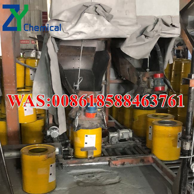 Calcium carbide crystals used for acetylene gas production and steel desulfurization in B2B industrial processes
